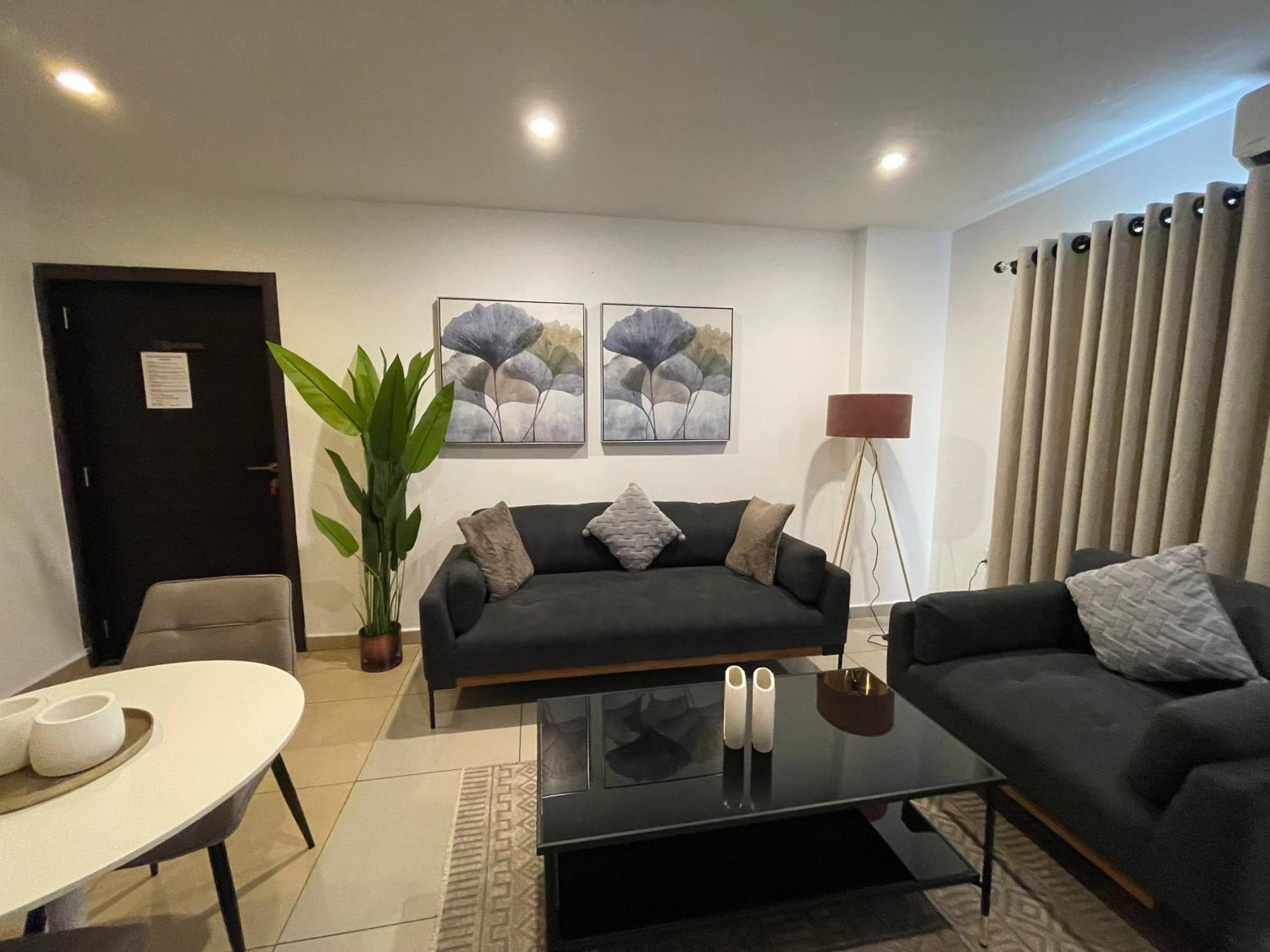 The Gallery Suites By Olive Gold Accra Kültér fotó